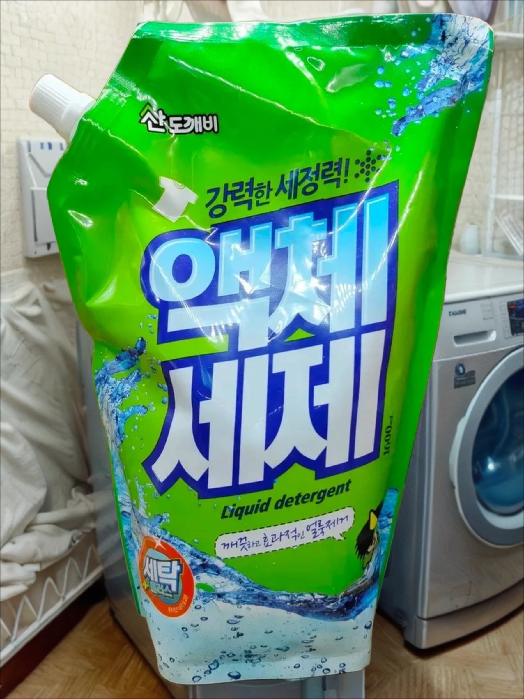 Sandokkaebi Концентрированное жидкое средство для ручной и автоматической стирки 1600 мл