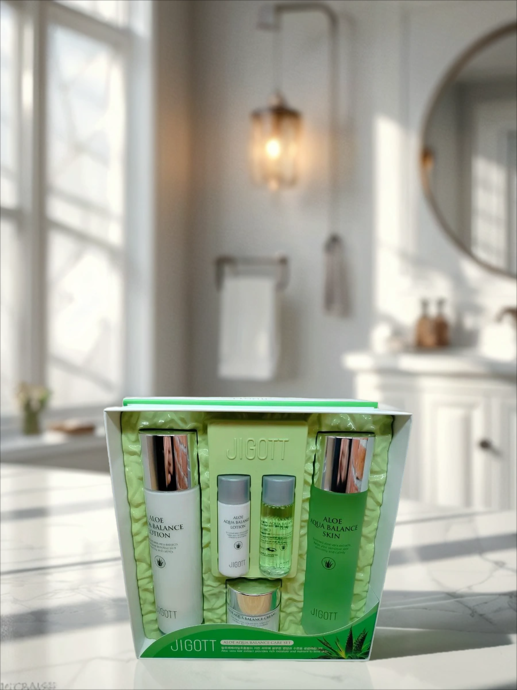 Jigott Набор для ухода за лицом Aloe Aqua Balance Skin Care 3SET Крем для лица 50 мл + Тонер 150+30 мл + Лосьон 150+30 мл