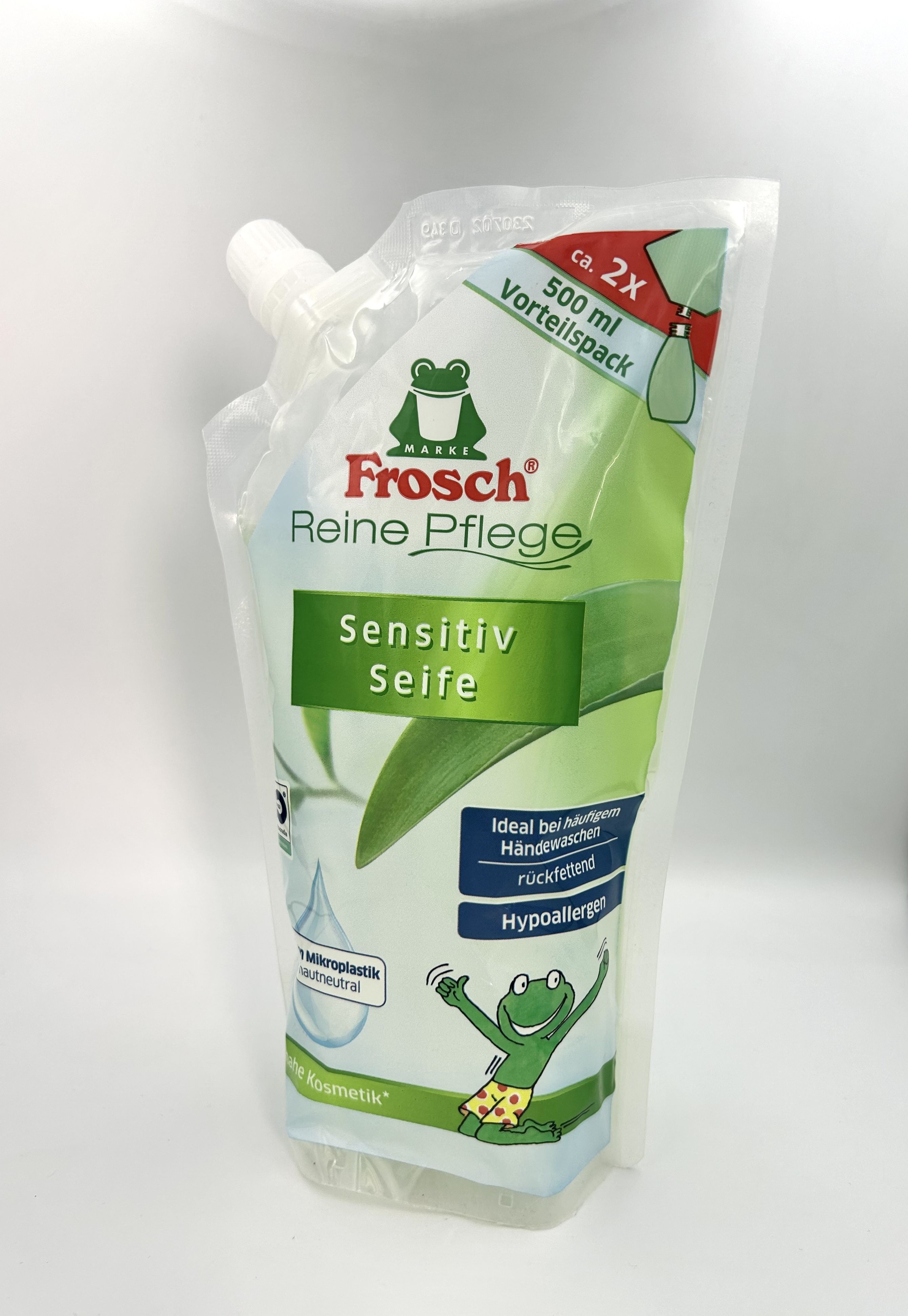 Frosch Детское ухаживающее жидкое мыло для рук 500 мл в мягкой упаковке