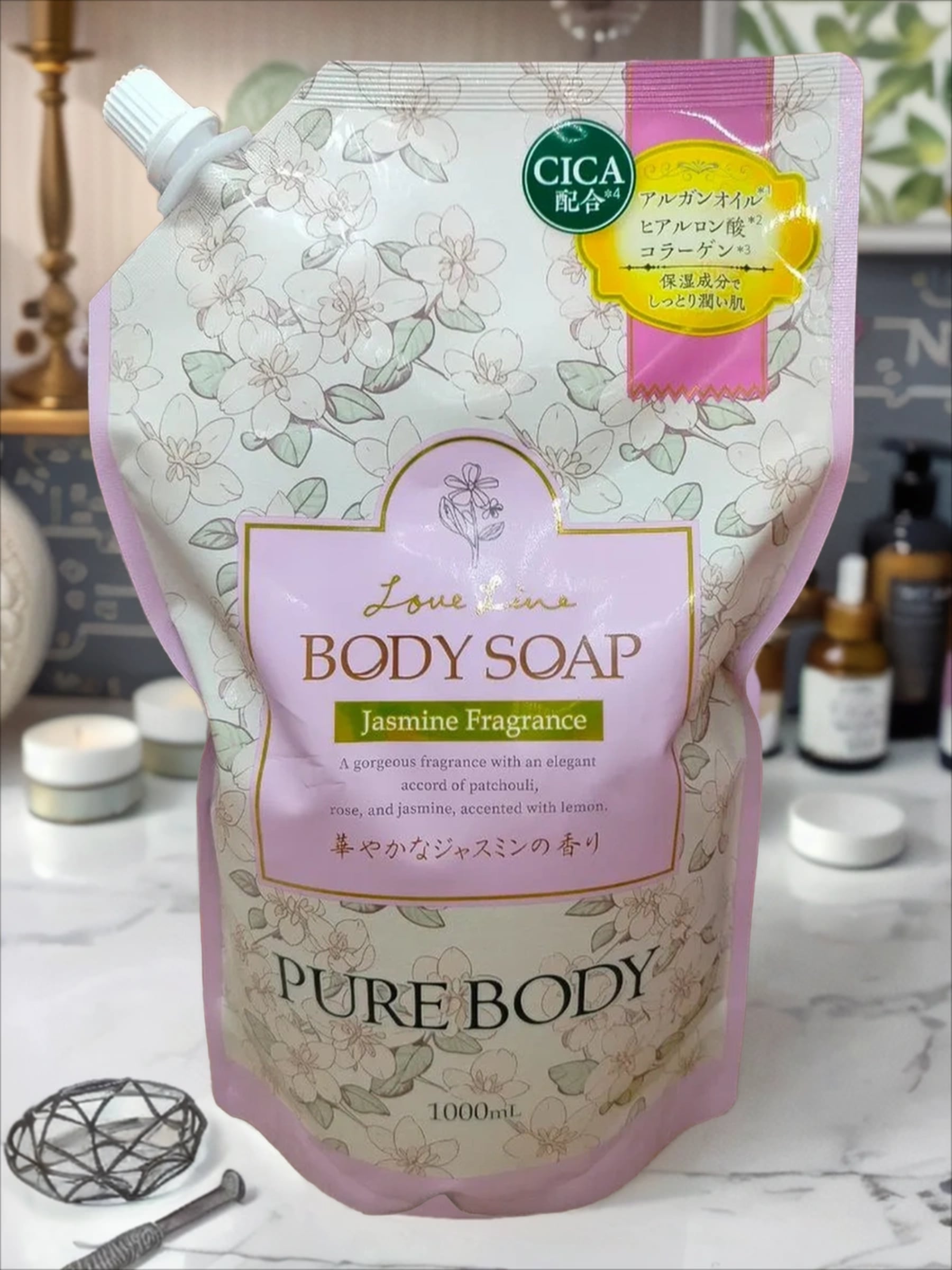 Mitsuei Pure Body Love Line Jasmine Fragrance Гель для душа увлажняющий с аргановым маслом, гиалуроновой кислотой, коллагеном и ароматом Жасмина 1000 мл в мягкой упаковке