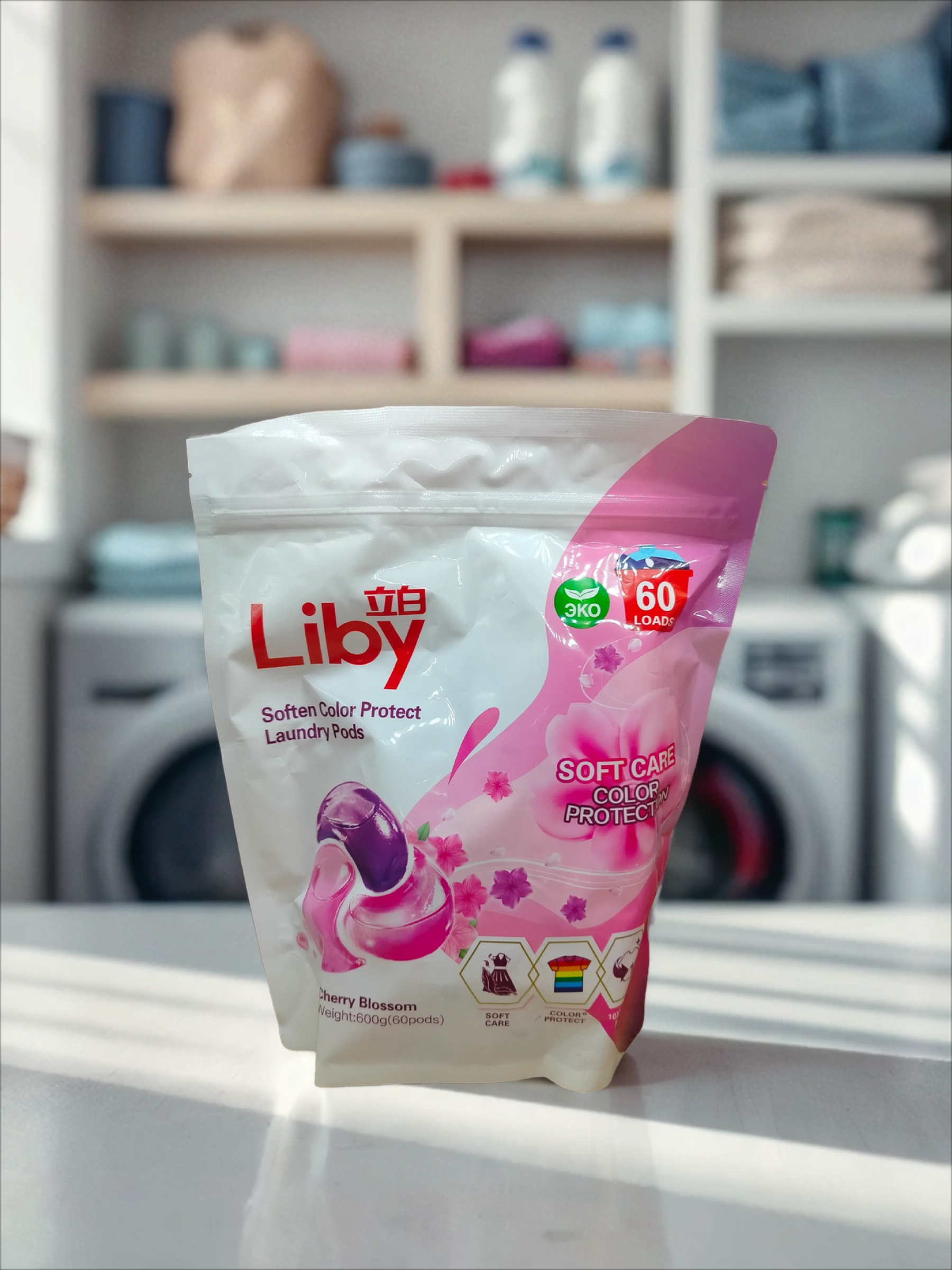 Liby Soften Color Protect Laundry Pods Капсулы для стирки 3 в 1 с кондиционером Сакура 60 шт 600 гр в zip-пакете