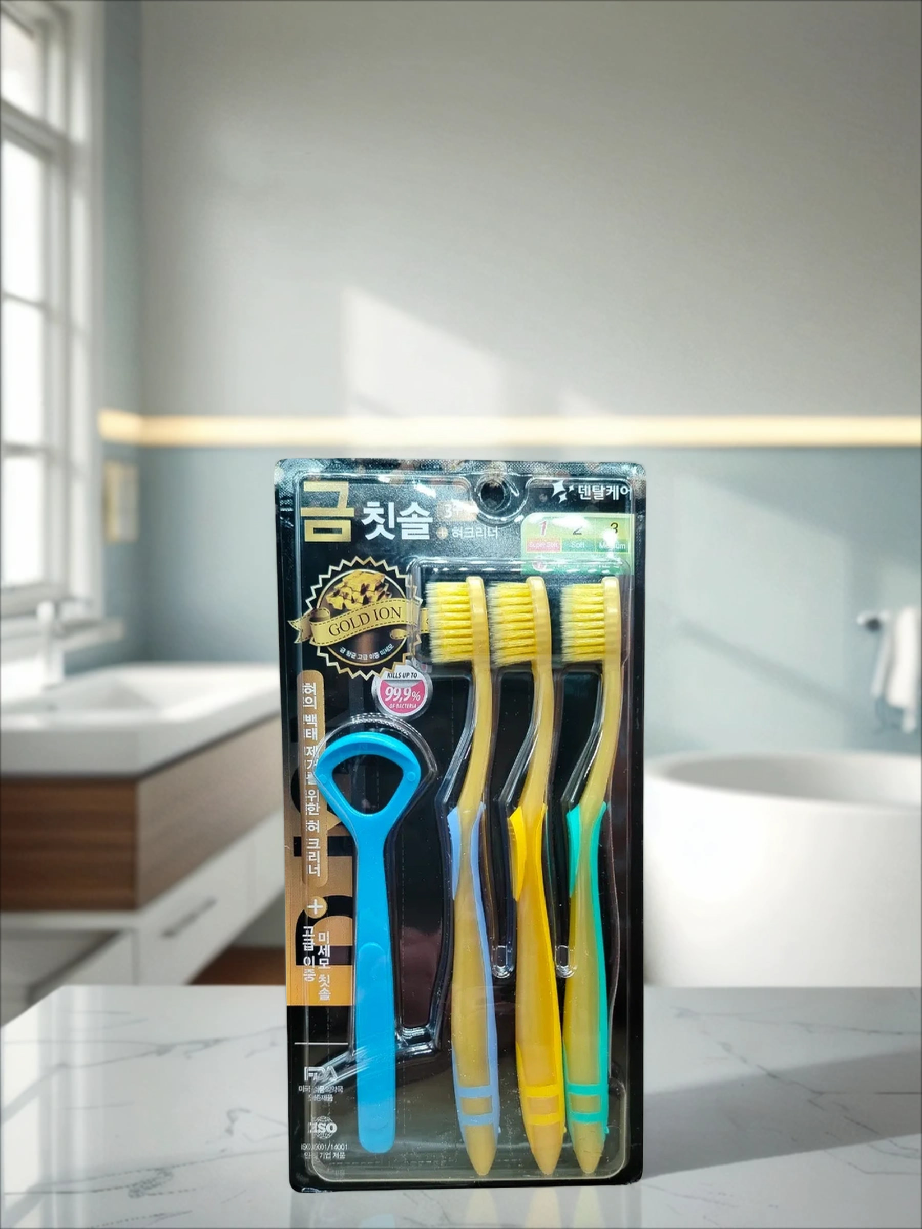 Dental Care Nano Gold Set Набор зубных щеток наночастицами золота cо сверхтонкой двойной мягкой щетиной 3 шт + скребок для языка