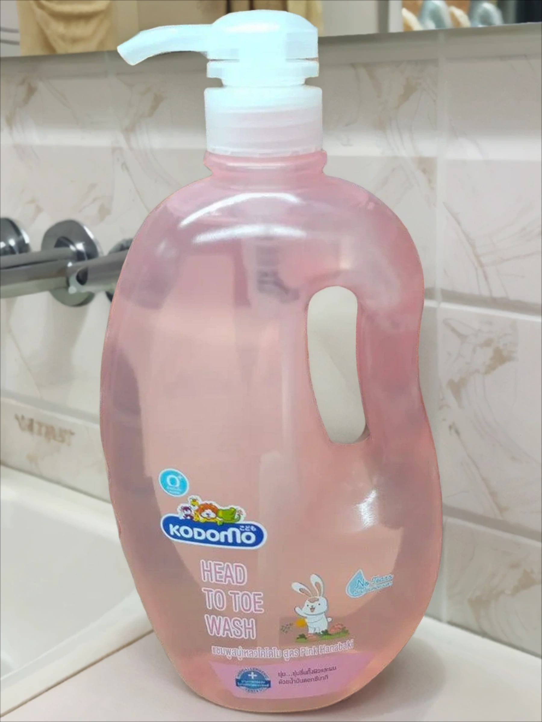 Lion Kodomo Oganiku Шампунь-от макушки до пяток с экстрактом Розовой камелии 800 мл